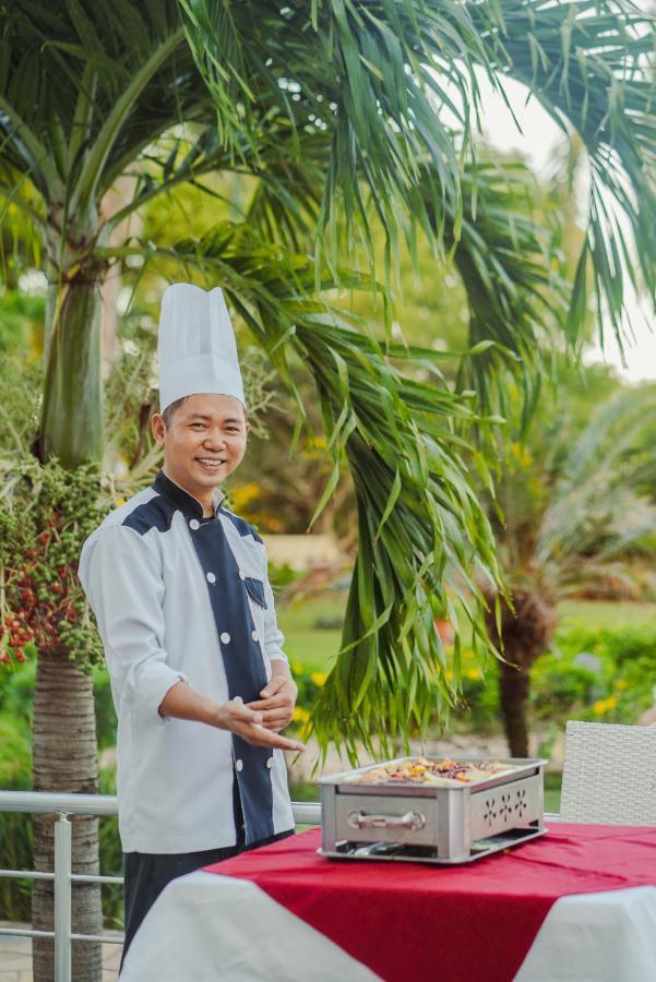 Tanga Beach Resort&Spa Bagian luar foto