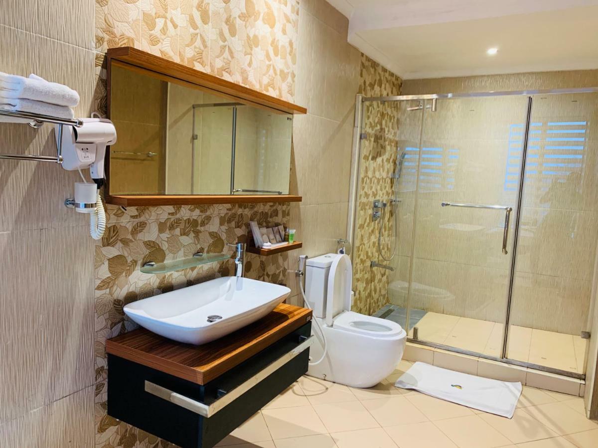 Tanga Beach Resort&Spa Bagian luar foto