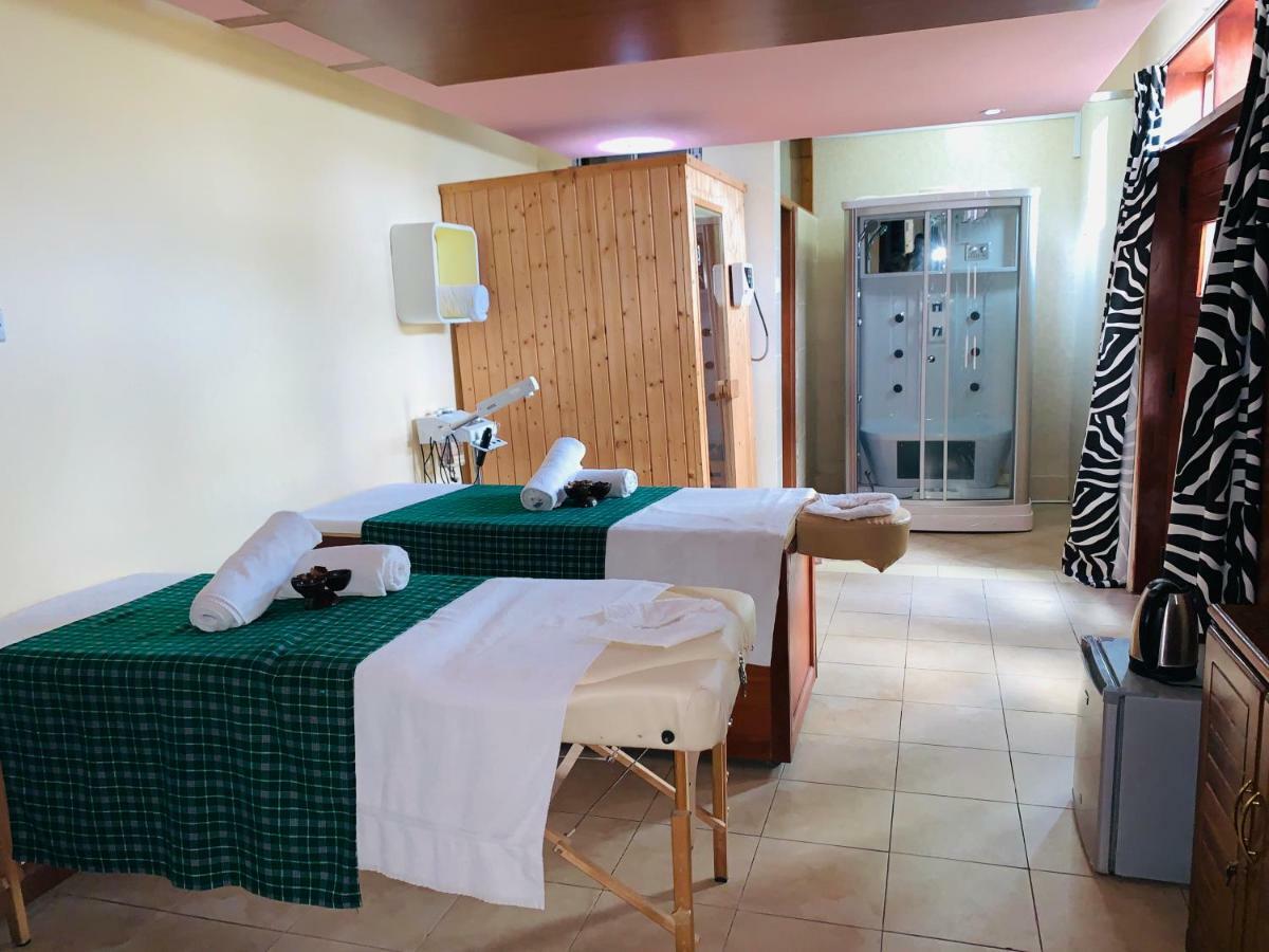Tanga Beach Resort&Spa Bagian luar foto